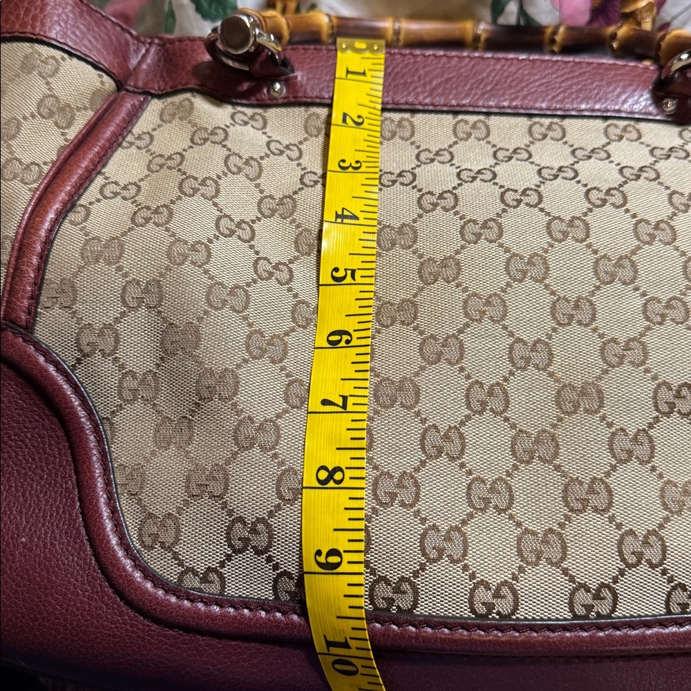 Gucci Maroon and Tan Bamboos HandBag - Picture 3 of 5